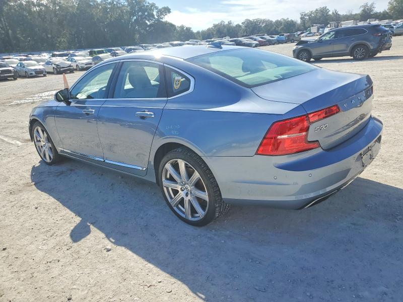 Фото 2 - VOLVO S90