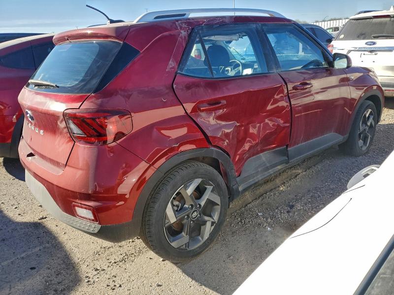 Фото 3 - HYUNDAI VENUE