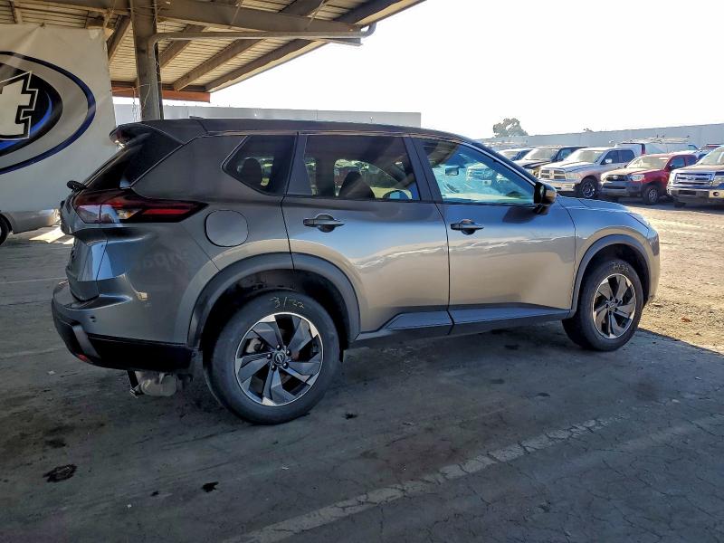 Фото 3 - NISSAN ROGUE