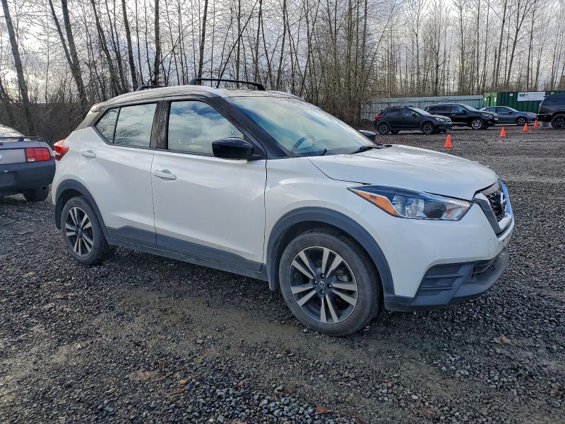 Фото 4 - NISSAN KICKS