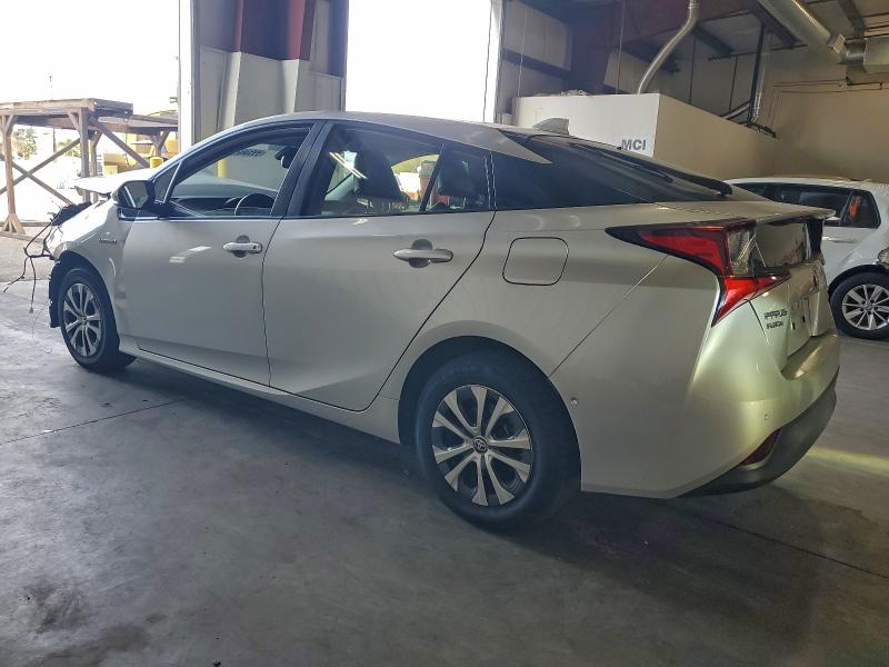 Фото 2 - TOYOTA PRIUS