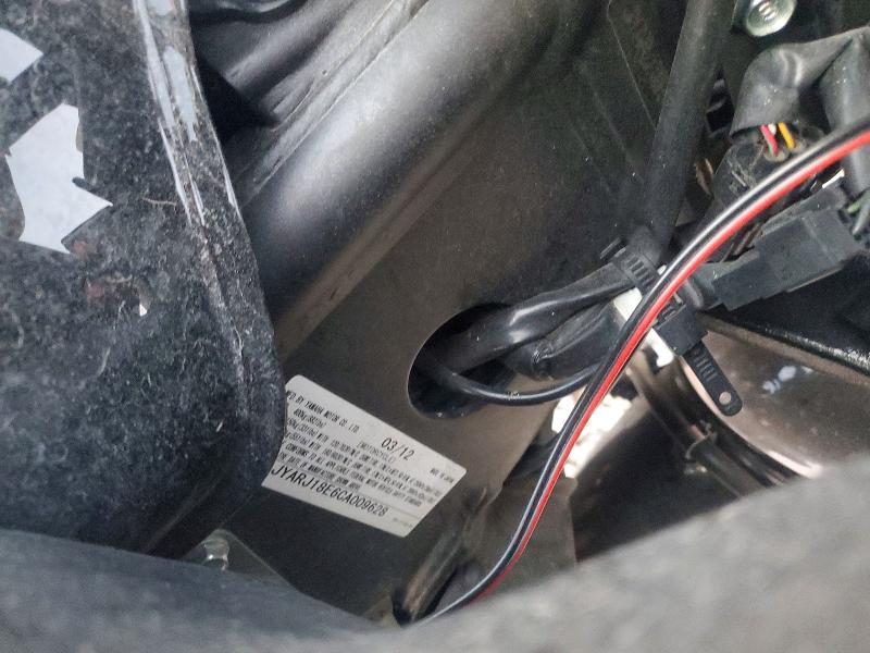 YAMAHA FZ600-800 2012