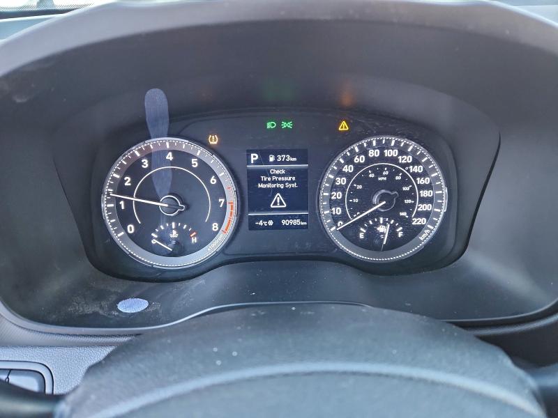 Фото 9 - HYUNDAI VENUE