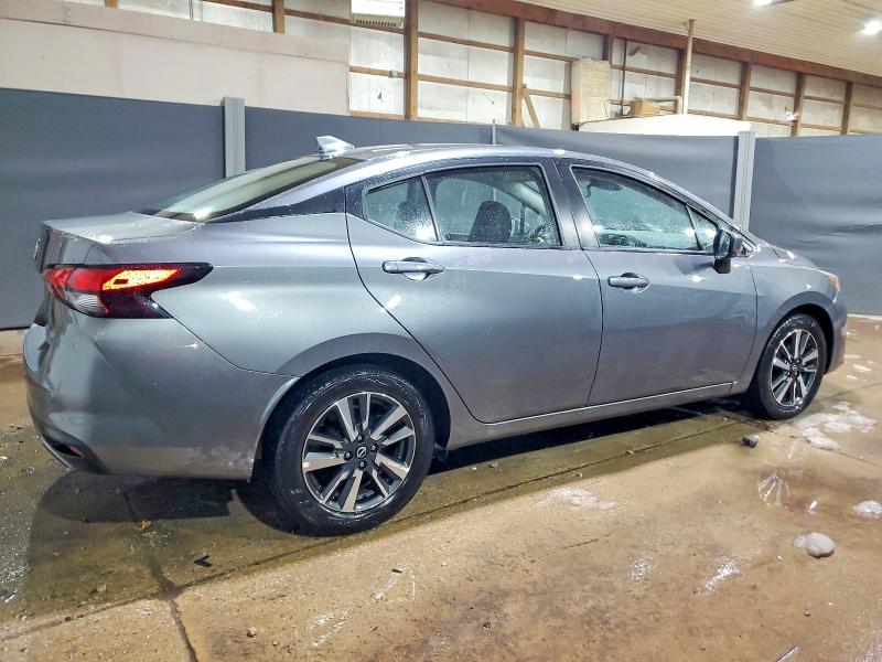 Фото 3 - NISSAN VERSA