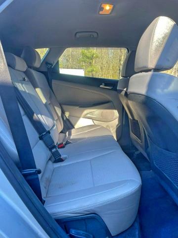 Фото 6 - HYUNDAI TUCSON