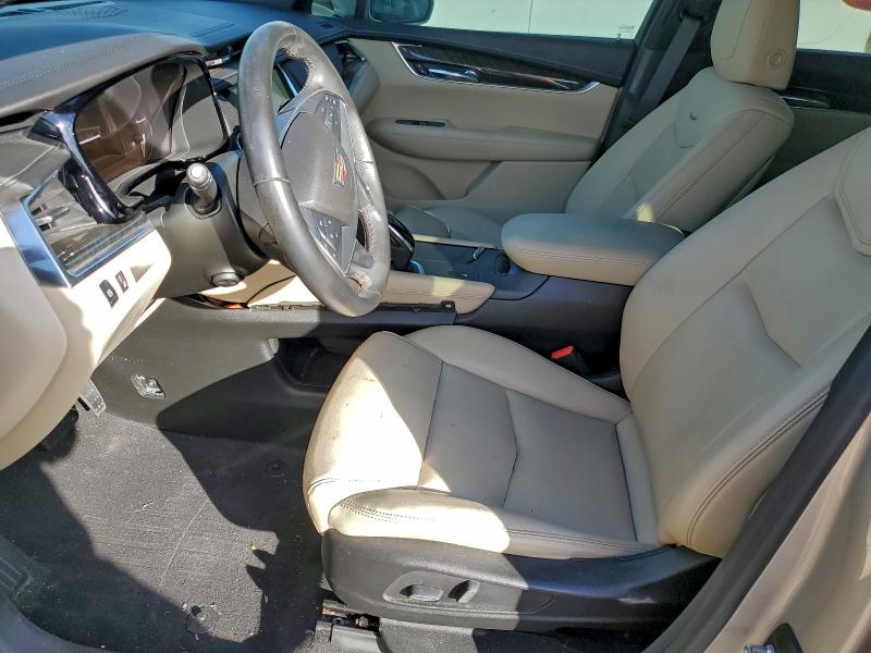 Фото 7 - CADILLAC XT5