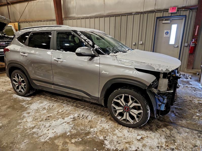 Фото 4 - KIA SELTOS