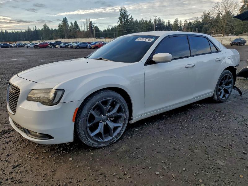 Фото 1 - CHRYSLER 300