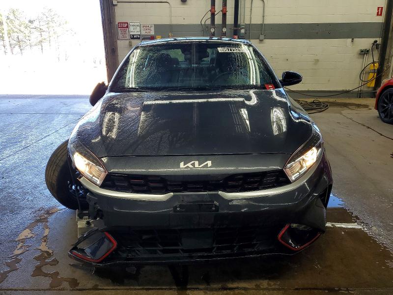 Фото 5 - KIA FORTE