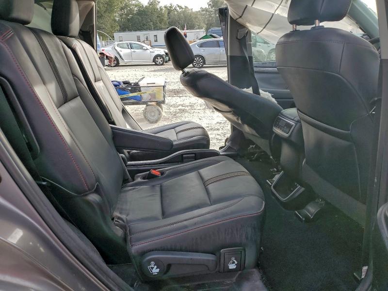 Фото 11 - TOYOTA HIGHLANDER