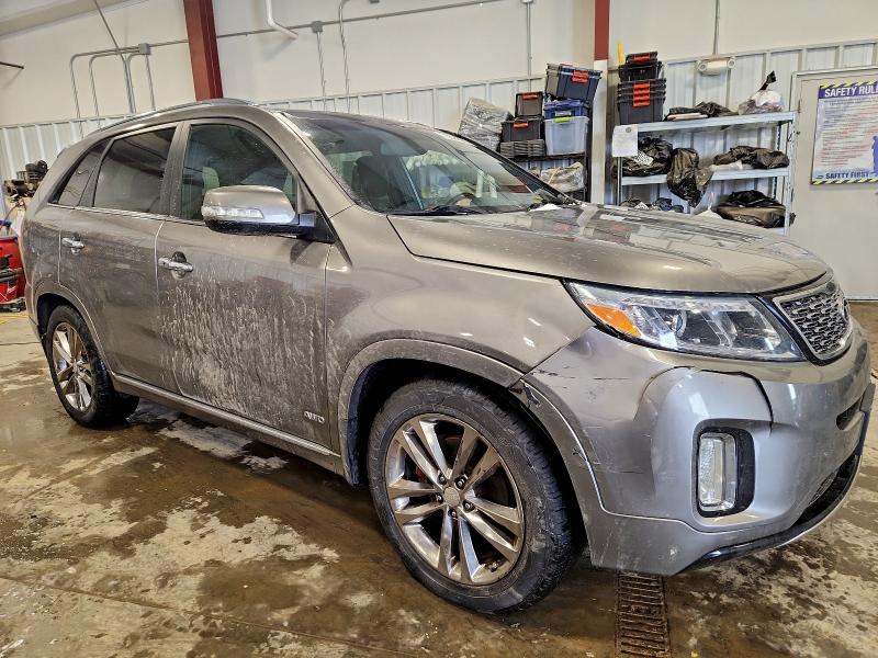Фото 4 - KIA SORENTO