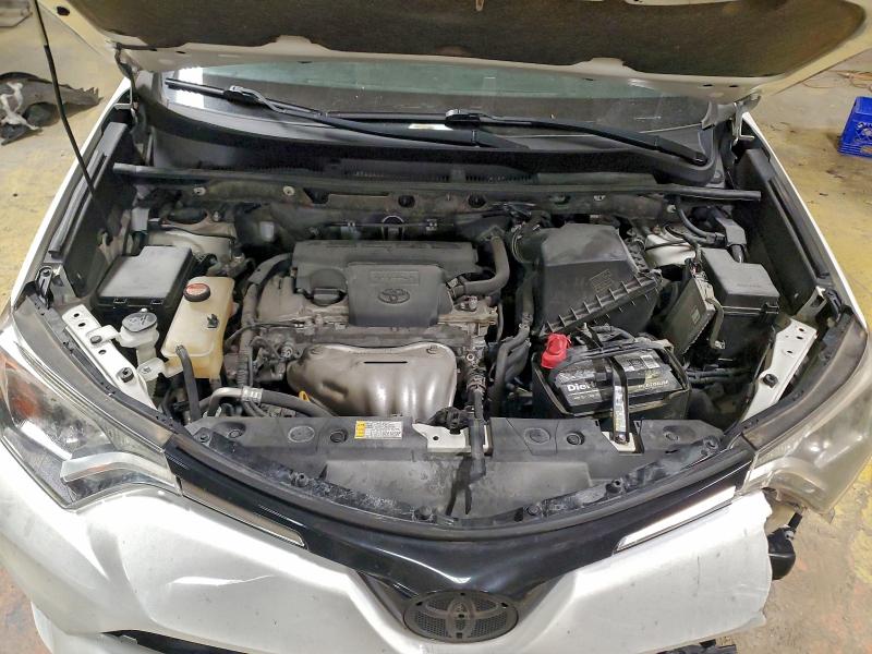 Фото 12 - TOYOTA RAV4