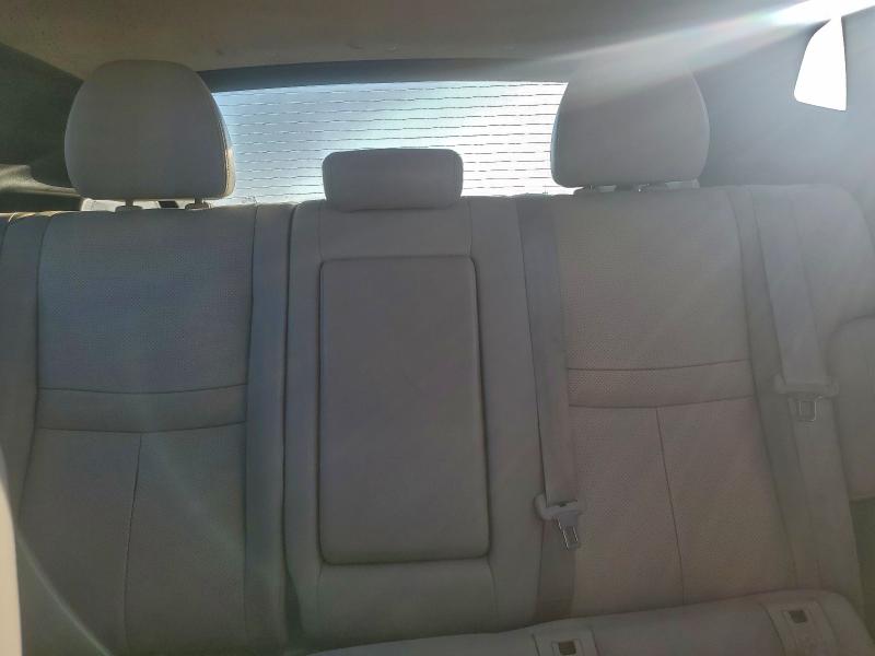 Фото 10 - NISSAN ROGUE