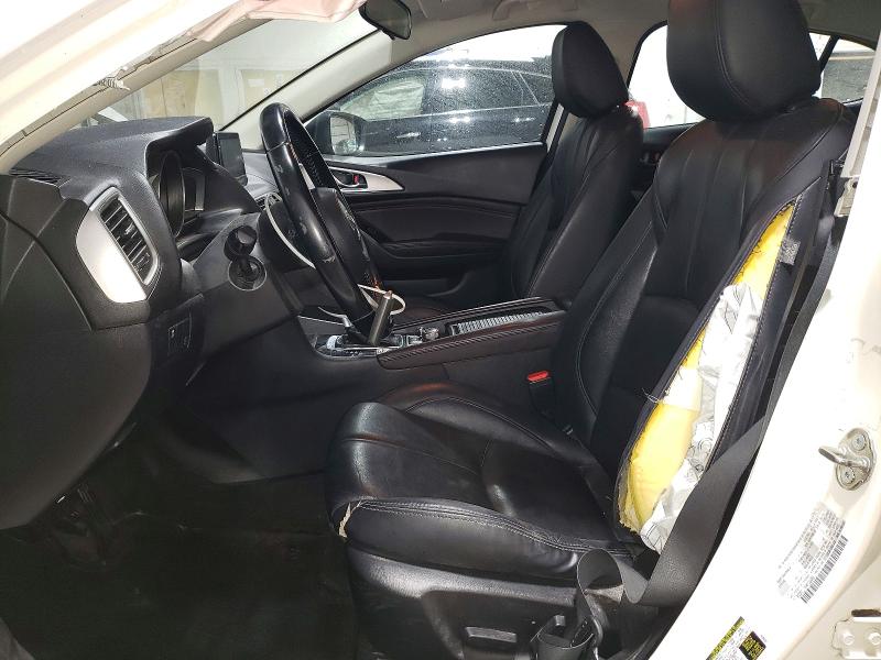 Фото 7 - MAZDA 3