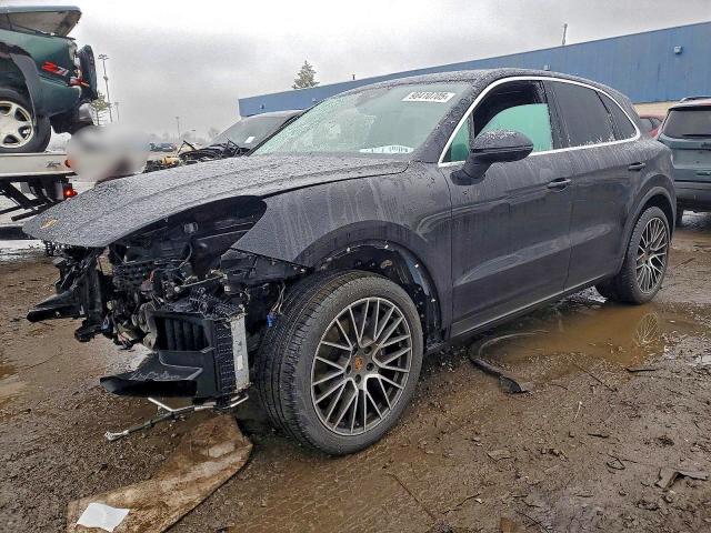 Фото 1 - PORSCHE CAYENNE