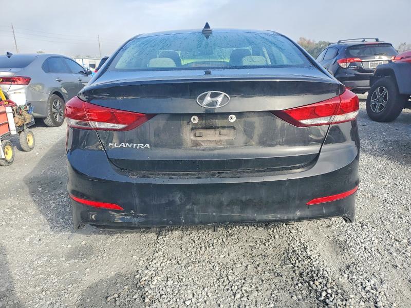 Фото 6 - HYUNDAI ELANTRA