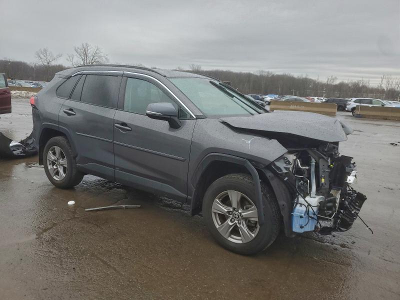 Фото 4 - TOYOTA RAV4