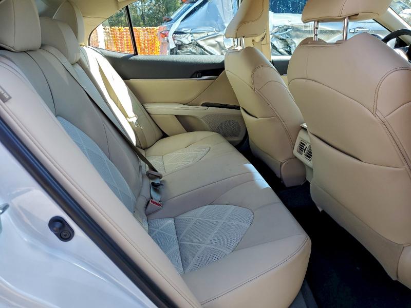 Фото 8 - TOYOTA CAMRY