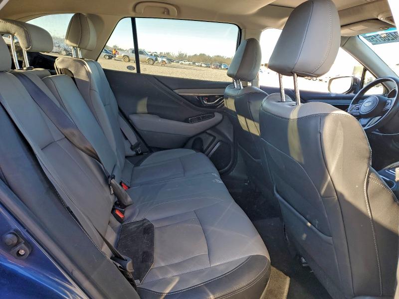 Фото 11 - SUBARU OUTBACK