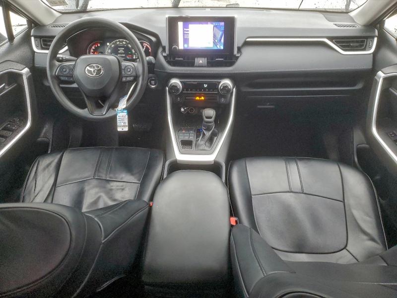 Фото 8 - TOYOTA RAV4