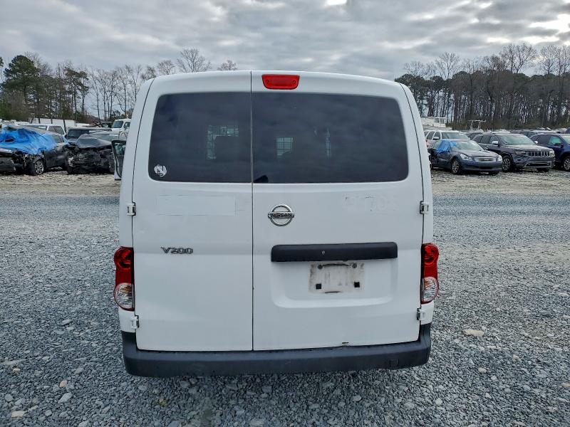 Фото 6 - NISSAN NV