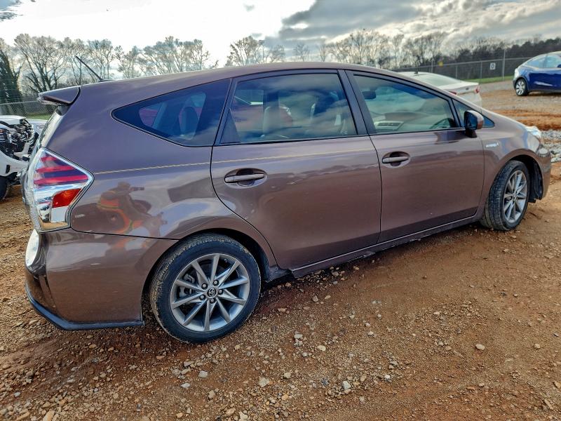 Фото 3 - TOYOTA PRIUS