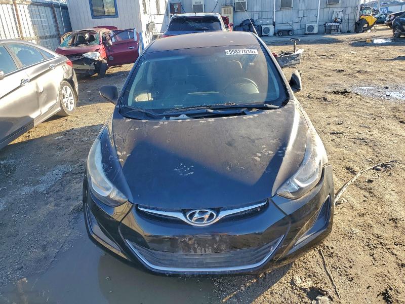 Фото 5 - HYUNDAI ELANTRA