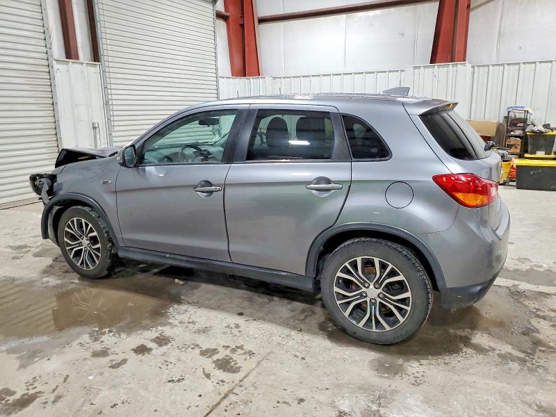 Фото 2 - MITSUBISHI OUTLANDER