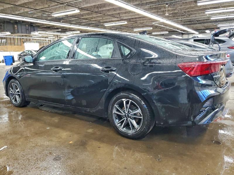 Фото 2 - KIA FORTE