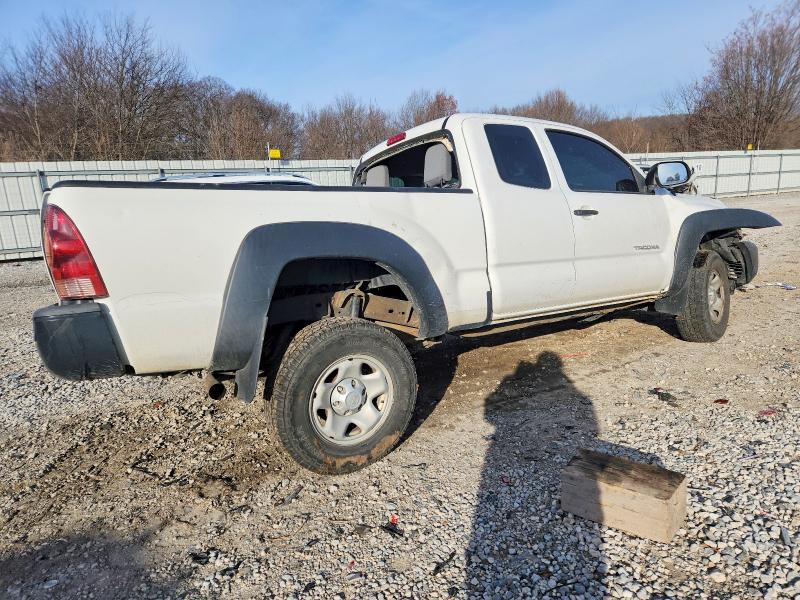 Фото 3 - TOYOTA TACOMA