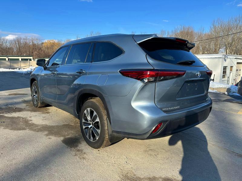 Фото 2 - TOYOTA HIGHLANDER