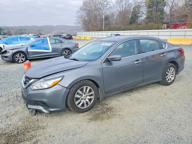 Фото 1 - NISSAN ALTIMA