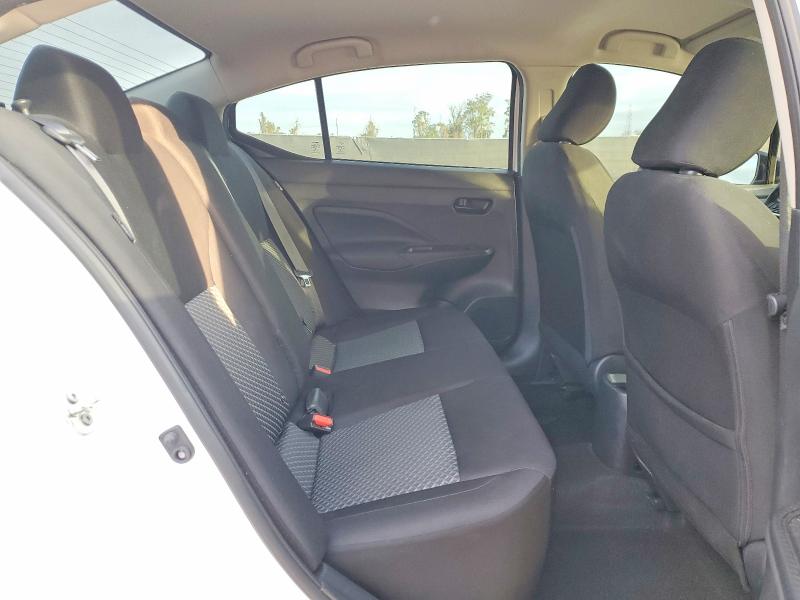 Фото 10 - NISSAN VERSA