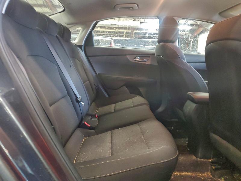 Фото 10 - KIA FORTE