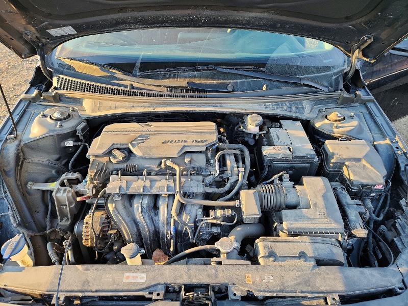 Фото 11 - HYUNDAI ELANTRA