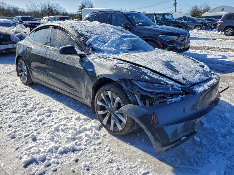 Фото 4 - TESLA MODEL 3