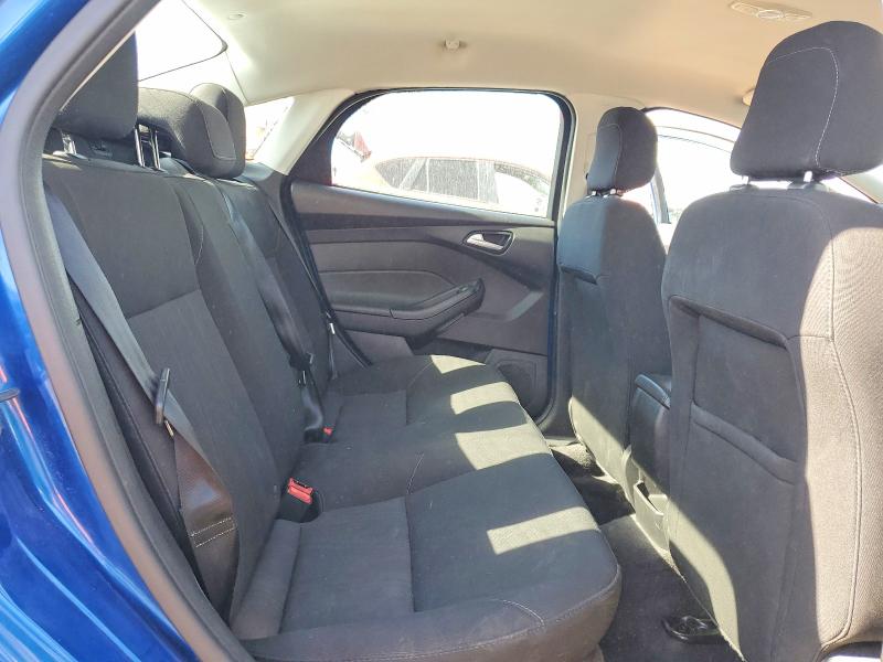 Фото 9 - FORD FOCUS