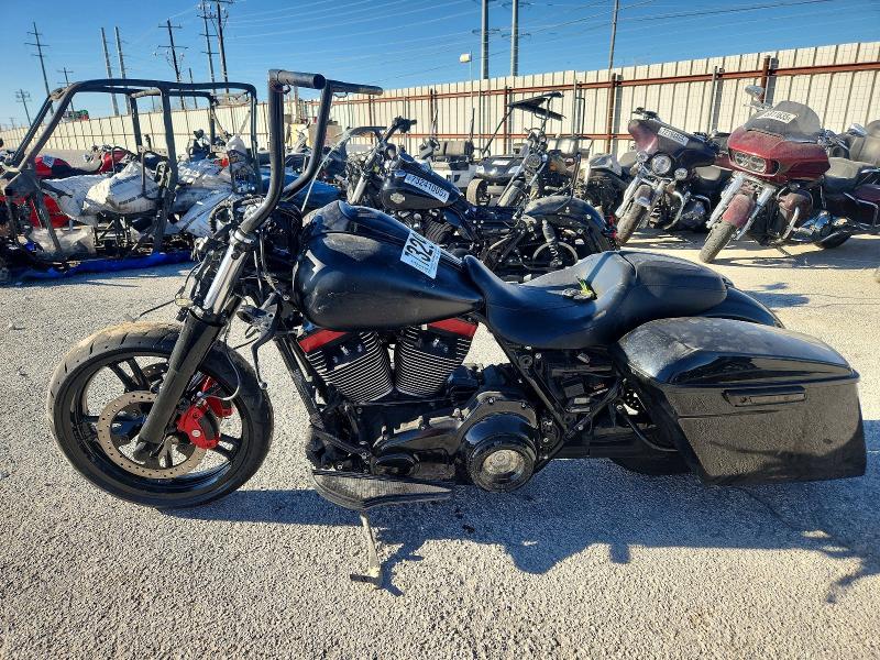 HARLEY-DAVIDSON FL 2016