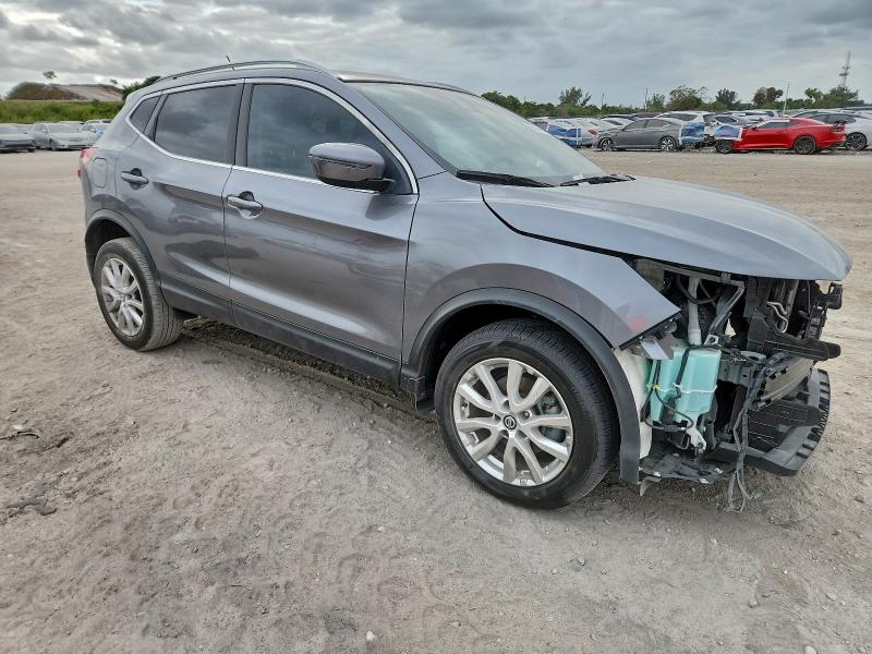 Фото 4 - NISSAN ROGUE