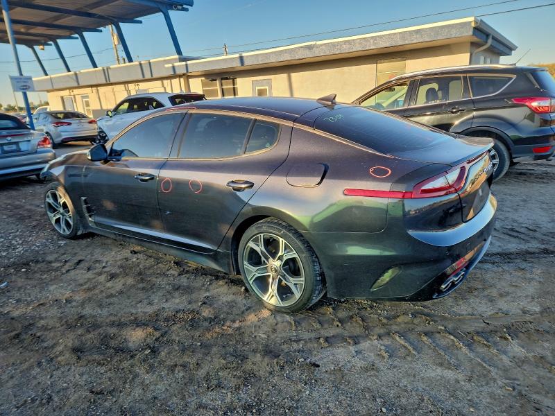 Фото 2 - KIA STINGER