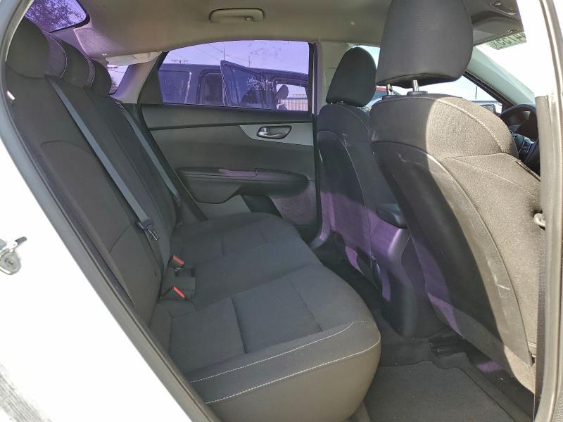 Фото 10 - KIA FORTE