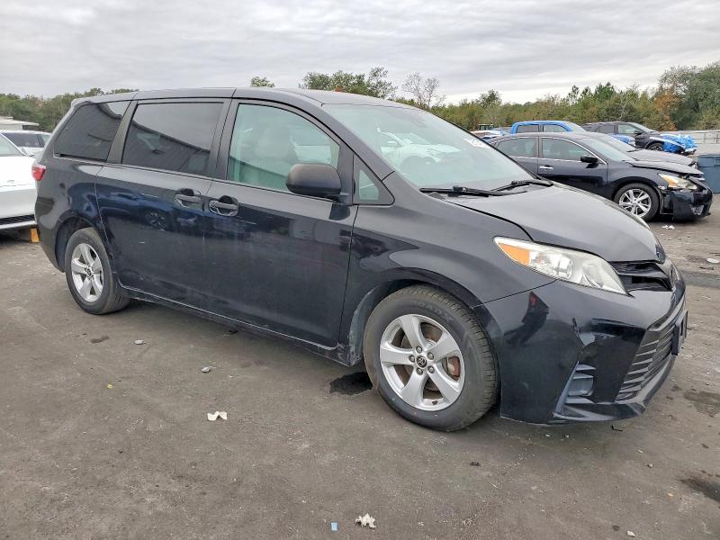 Фото 4 - TOYOTA SIENNA
