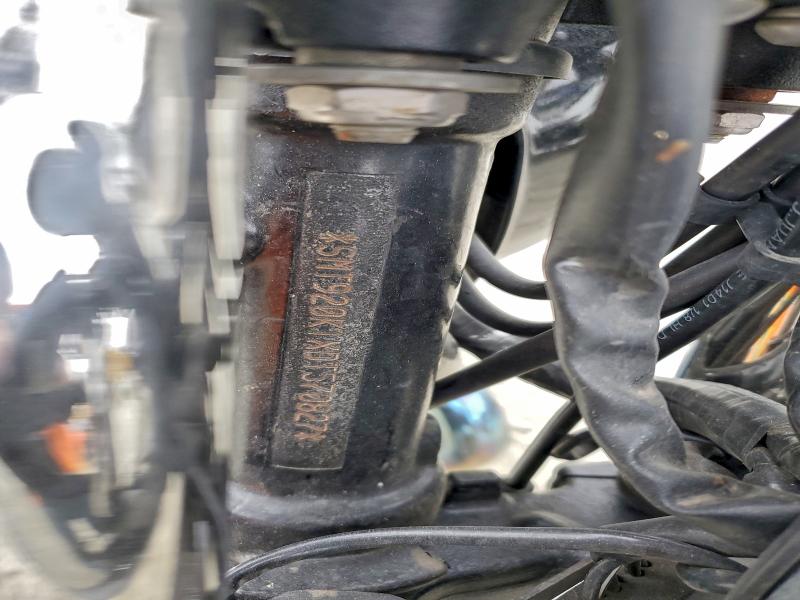 TRIUMPH THRUXTON 2013