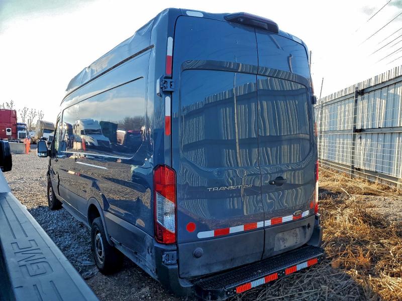 Фото 2 - FORD TRANSIT