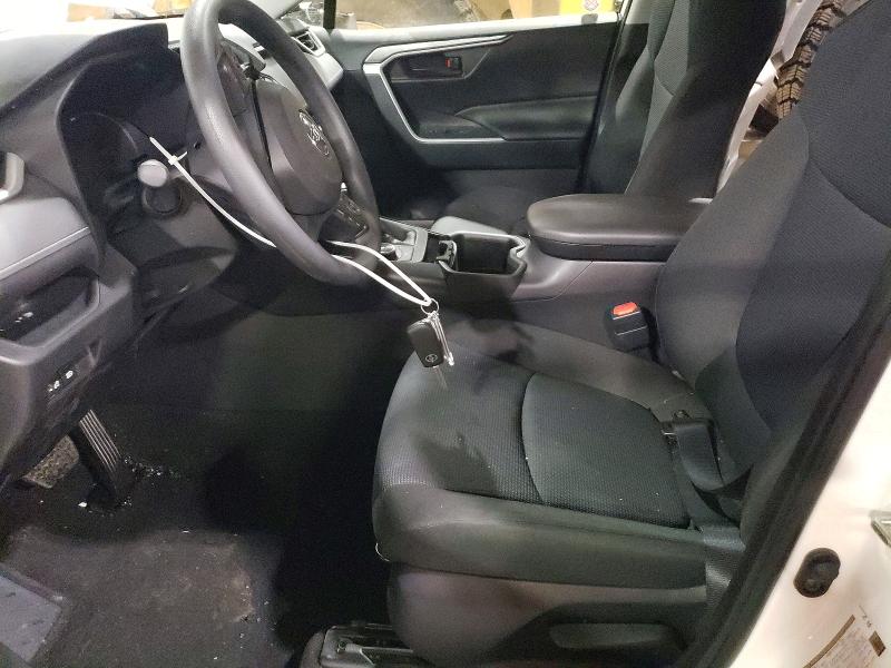 Фото 7 - TOYOTA RAV4