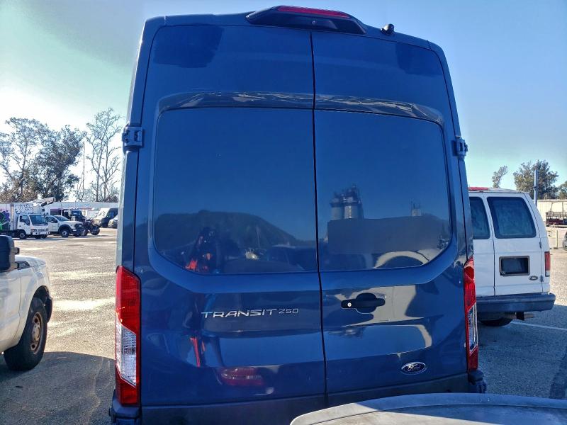 Фото 6 - FORD TRANSIT