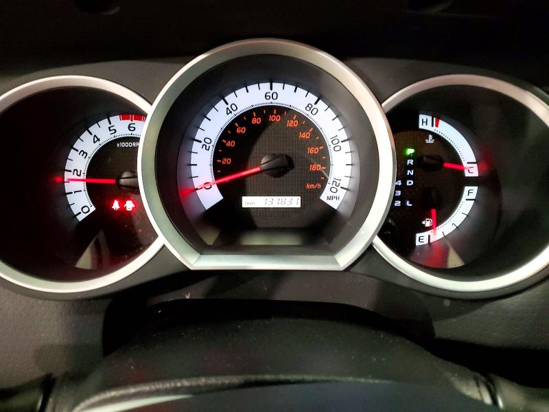 Фото 9 - TOYOTA TACOMA