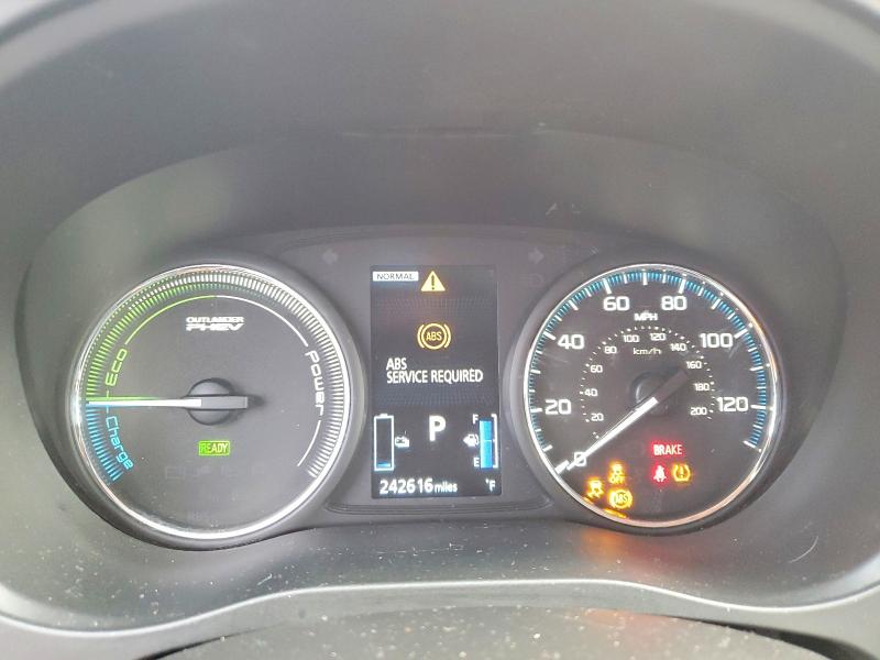 Фото 9 - MITSUBISHI OUTLANDER