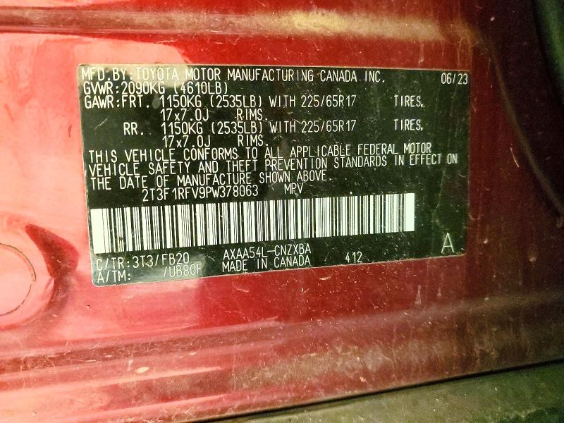 Фото 13 - TOYOTA RAV4