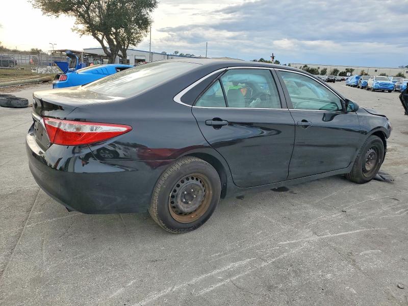 Фото 3 - TOYOTA CAMRY